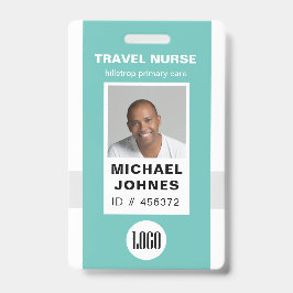 naamkaart met foto en logo van verpleegster badge