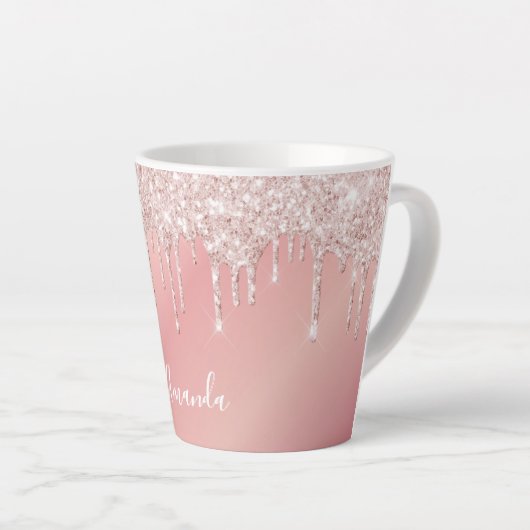 Naamscript voor roze druppels latte mok (Rechterhoek)