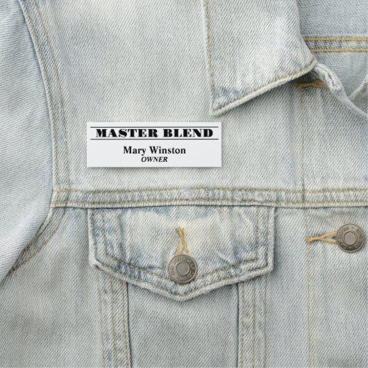 Naamspeld voor werknemers met magneet of speldje naamplaatje (In situ)