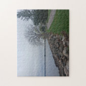 Naar beneden bij het meer van de puzzel legpuzzel (Verticaal)