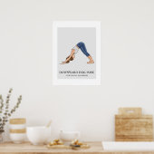 Naar beneden gerichte Dog Pose Yoga Fitness Vrouw Poster (Keuken)