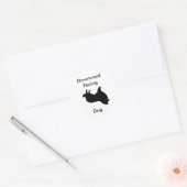 Naar beneden gerichte hond ronde sticker (Envelop)