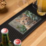Naar de beste kat-pap ooit aangepaste foto barmatten<br><div class="desc">Vier die kattenvader in je leven met deze aanpasbare foto Bar Mat. Ontwerp toont je foto met de uitdrukking "Naar de beste kat vader ooit!" Liefde (naam van de kat) Foto en tekst kunnen worden bewerkt vanaf de productpagina of om lettertypestijlen of -kleuren te wijzigen en om tekst te verplaatsen,...</div>