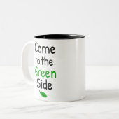 naar de groene kant tweekleurige koffiemok (Voorkant links)