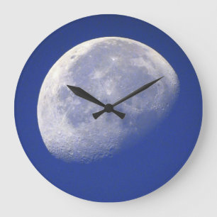Naar de maan en naar achteren grote klok