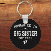 Naar grote zus 2024 Moederdag eerste keer nieuwe m Sleutelhanger (Voorkant)