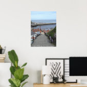 Naar Whitby Bay, North Yorkshire, Engeland Poster (Thuiskantoor)