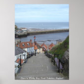 Naar Whitby Bay, North Yorkshire, Engeland Poster (Voorkant)