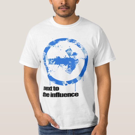 Naast de invloed t-shirt (Voorkant)
