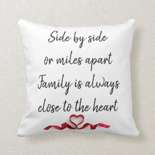 Naast elkaar (tweezijdig) gezinspouwkussen kussen