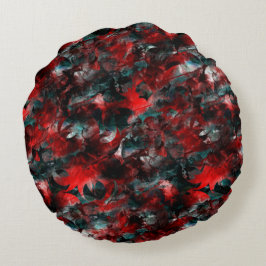 Nacht met opzichtig bespoelde rode bladeren gevall rond kussen