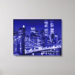 Nachtblauw New York City Pop Art Canvas Afdruk<br><div class="desc">Brooklyn Bridge,  River and Manhattan Cityscape,  Skyscrapers en Buildings</div>