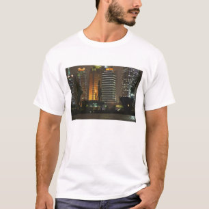 Nachtelijk uitzicht van de hoogtepunten in Pudong T-shirt