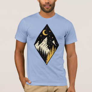 Nachtelijke Berg Dennenbomen Kunst T-shirt