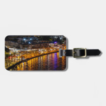 Nachtelijke drone uitzicht van Paphos Seafront