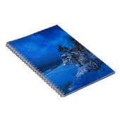 Nachtelijke winterscène met sneeuw bedekte sinnen notitieboek (Rechterzijde)