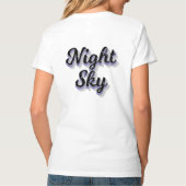 Nachthelft Script Tekst Met Kosmische Sterren T-shirt (Achterkant)