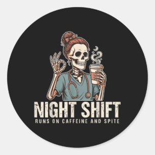 Nachtploeg grappige verpleegster koffie cafeïne en ronde sticker