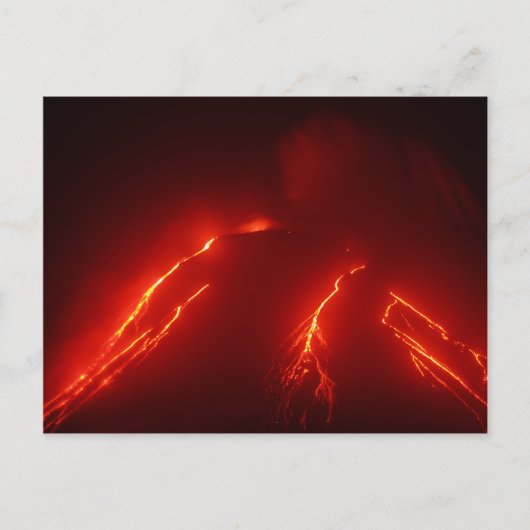 Nachtuitbarsting vulcano Klyuchevskaya Sopka Briefkaart (Voorkant)