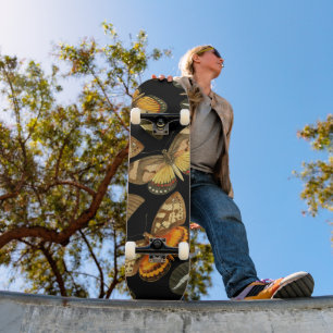 Nachtvlinder en vlinder patroon persoonlijk skateboard
