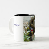 Nada-aap #103 tweekleurige koffiemok (Voorkant links)