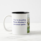 Nada-aap #104 tweekleurige koffiemok (Links)