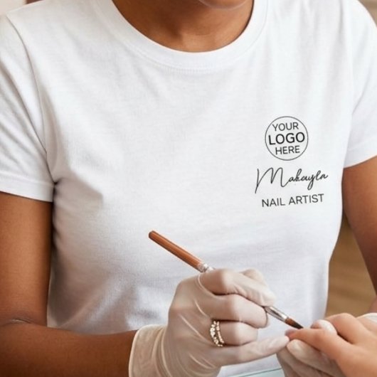 Nagelstudio Zakelijk Logo Script Werknemersnaam  T-shirt