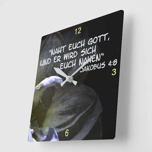 Naht euch moet... vierkante klok (Hoek)