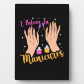 Nail Artist gelooft in manicure Fotoplaat (voorkant)