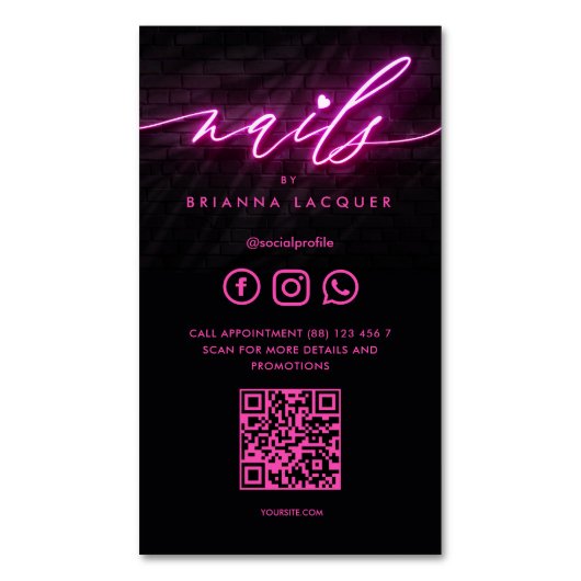Nail Tech Manicurist Nail Artist Roze Modern Magnetisch Visitekaartje (Voorkant Verticaal)