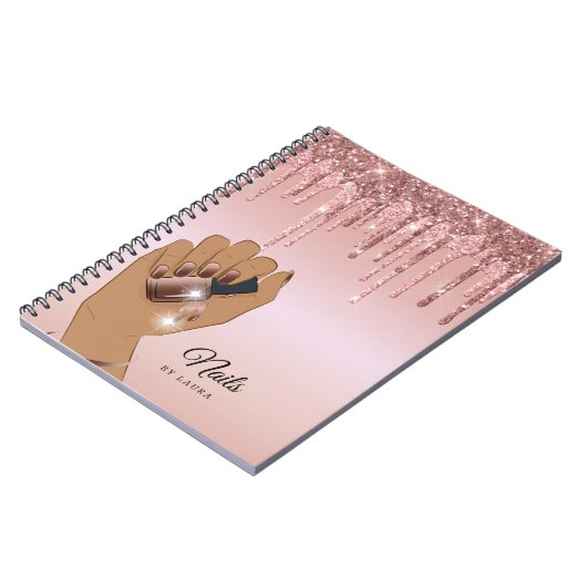 Nail-technicus die Glittering Gold uitstuurt Notitieboek (Linkerzijde)