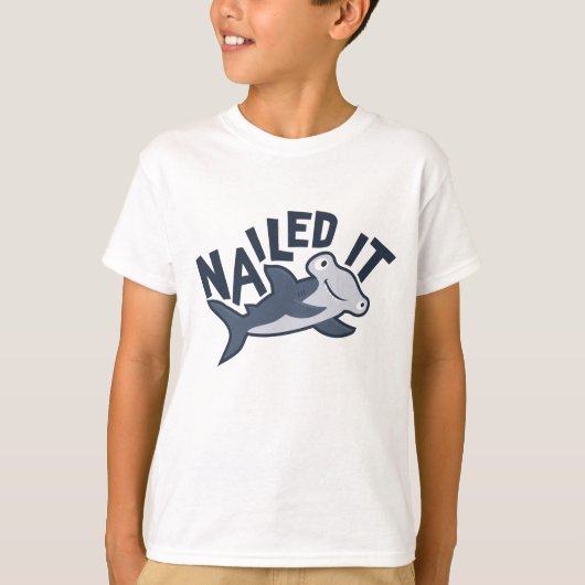 Nailing It Shark Marine Life Shark Lover T-shirt (Voorkant)