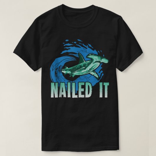 Nailing it Whale Shark Fin  T-shirt (Design voorkant)