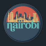 Nairobi Kenya City Skyline  Cityscape Magneet<br><div class="desc">en retro-stadsplan met prachtige skyline, toeristische attractie en cityscape art. Koelwolkenkrabber en bouwartikelen voor silhouette-illustratie voor toeristen en reizigers. Perfect als souvenir om terug naar huis te brengen wanneer je over de hele wereld reist. Bespaar de herinnering aan uw reis en vakantie met familie en vrienden. De achtergrondkleur kan aan...</div>