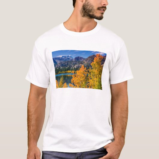 Najaar rond June Lake, Californië T-shirt (Voorkant)