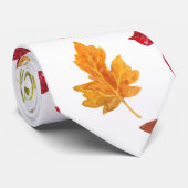 Najaarblad patroon stropdas (Opgerold)