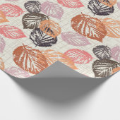 Najaarbladeren op beige. cadeaupapier (Hoek)