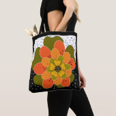 Najaarbloemen, herfst, bloem, illustratieworp tote bag (Dichtbij)