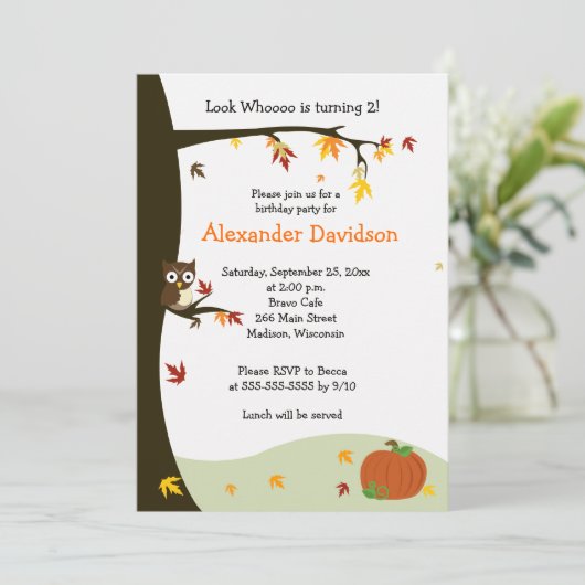 Najaars Owl in de Boom Uitnodiging van de Dag 5x7 (Staand voorkant)