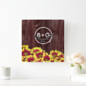 Najaarsbloemen op Wooden Fence Wedding Vierkante Klok (Huis)