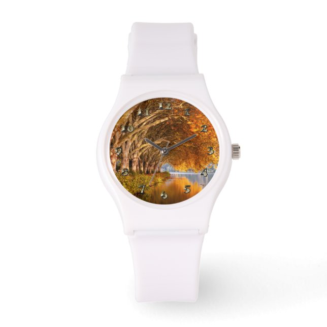 Najaarsbomen boven een meer horloge (Voorkant)