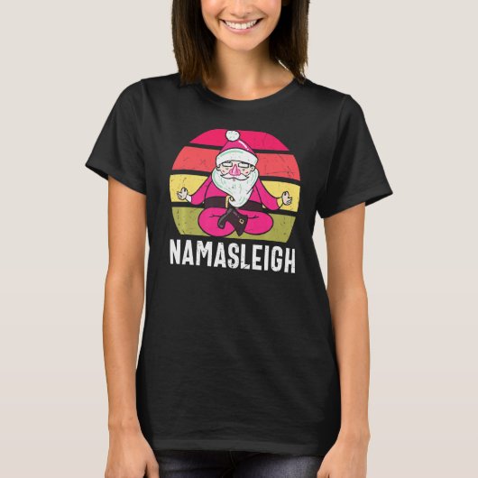 Namasleigh Santa in Yoga Pose Meditating Funny Chr T-shirt (Voorkant)