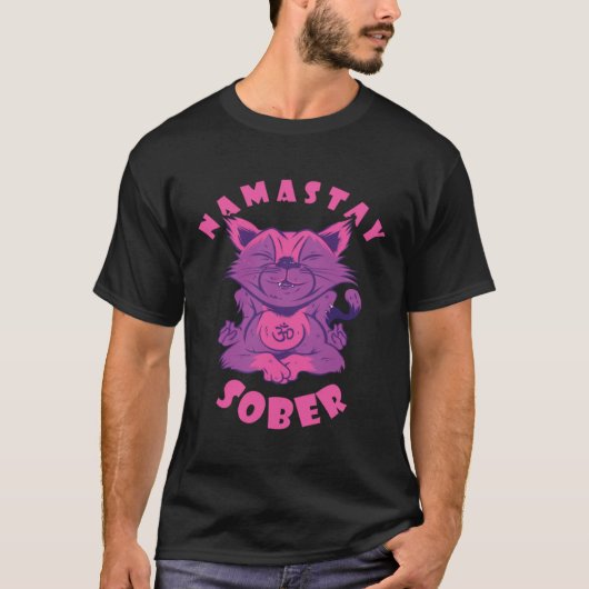 Namastay Sober Cat Alcoholic Abstinence AA Support T-shirt (Voorkant)
