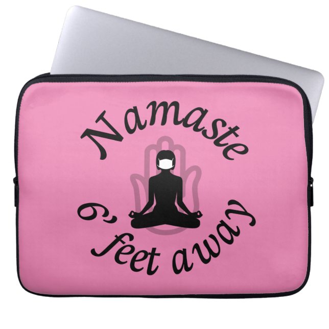 Namaste 6' Feet weg Laptop Sleeve (Voorkant)