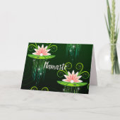 Namaste Citaat Dank u Roze Lilies op Groene Pad Kaart (Voorkant)