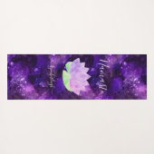 Namaste Cosmic Paars Lotus Flower Monogram Yogamat (Achterkant (horizontaal))