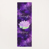 Namaste Cosmic Paars Lotus Flower Monogram Yogamat (Achterkant)