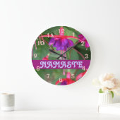 NAMASTE fuschia klok (Huis)