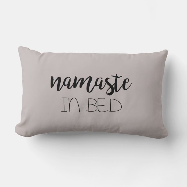 Namaste in Bed Yoga Kussen (Voorkant)