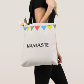 Namaste Kleurrijke Vlaggen op Ivoorkleurig Tote Bag (Dichtbij)